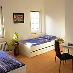 Montagehotel Bed&steel 2*