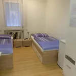 Montagehotel Bed & Steel Hotell 2*