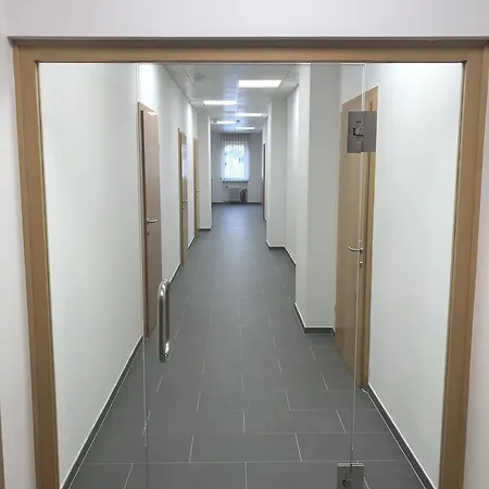 Montagehotel Bed & Steel Hotell 2*