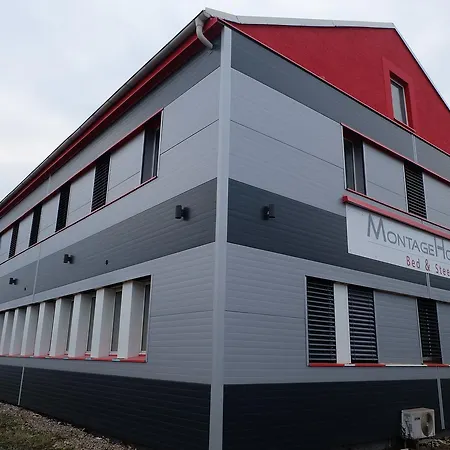 Montagehotel Bed & Steel 2*