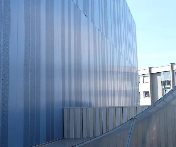 Montagehotel Bed & Steel 2*