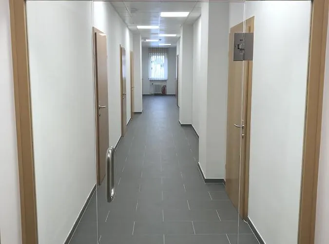 Montagehotel Bed & Steel Otel 2*